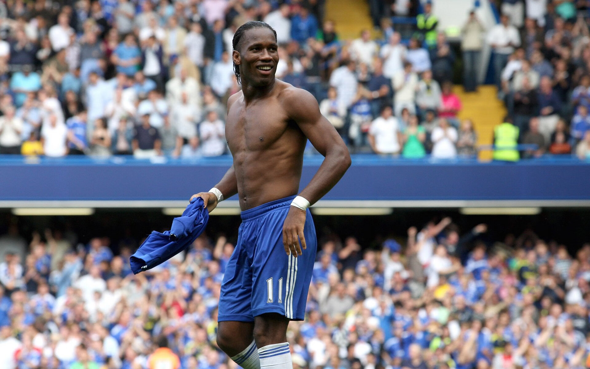 德甲野性十足:攻势如潮,不留余地,德甲最强俱乐部